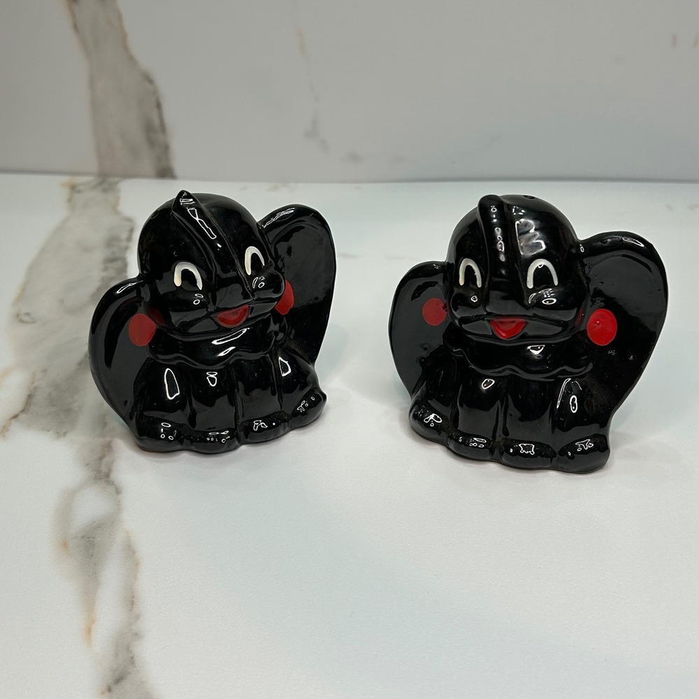 Vintage Black Elephant‎ Salt and Pepper Shakers Set Ceramic Japan Mid Century